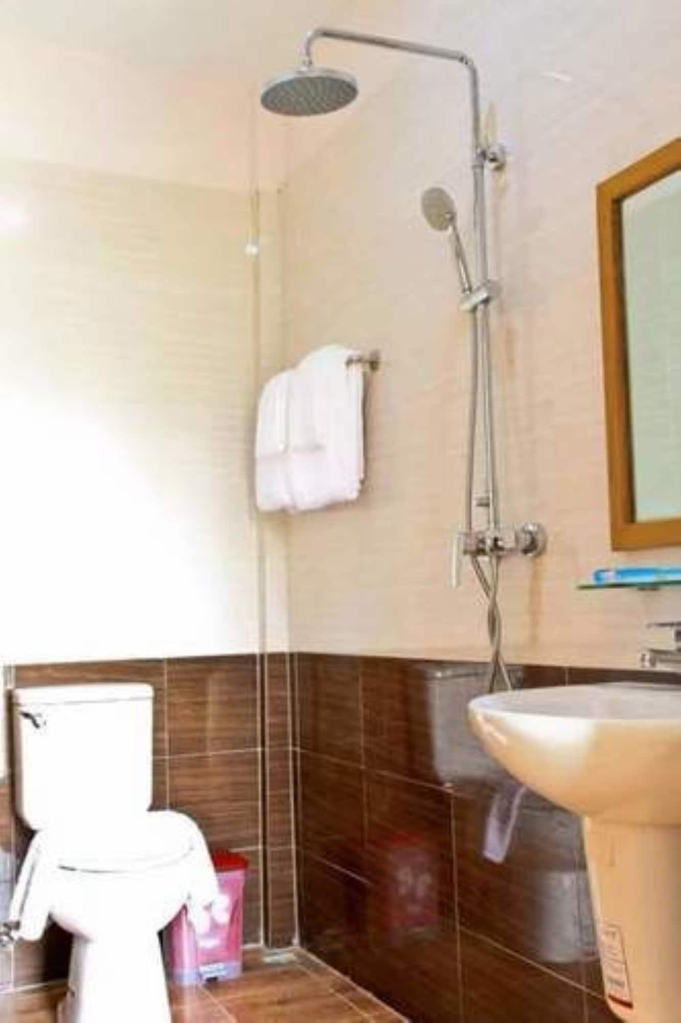 יאנגון Hotel 7 Mile מראה חיצוני תמונה