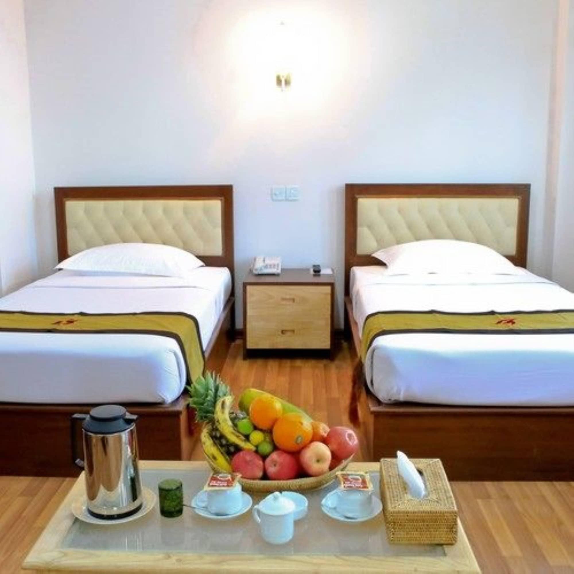 יאנגון Hotel 7 Mile מראה חיצוני תמונה
