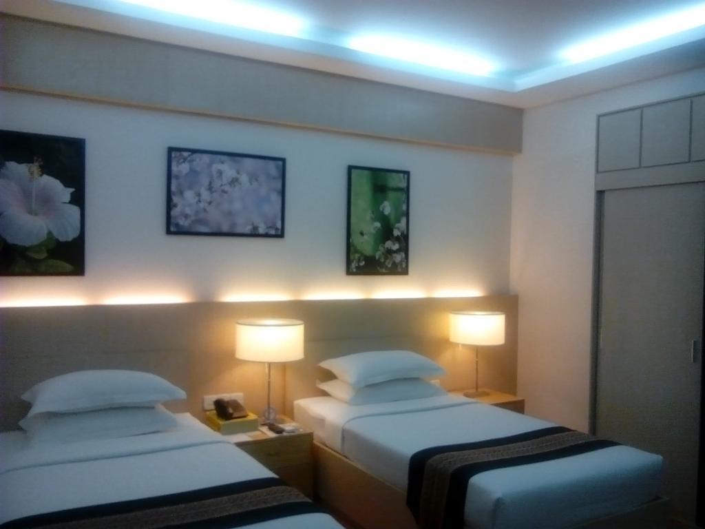 יאנגון Hotel 7 Mile מראה חיצוני תמונה