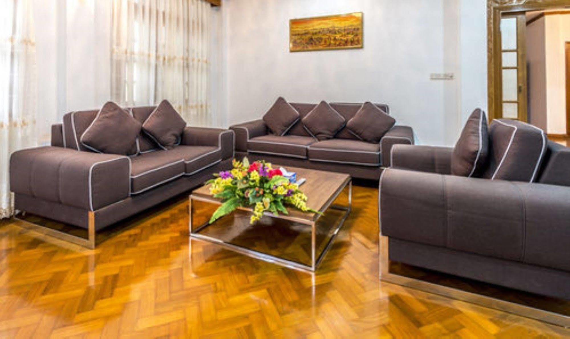 יאנגון Hotel 7 Mile מראה חיצוני תמונה