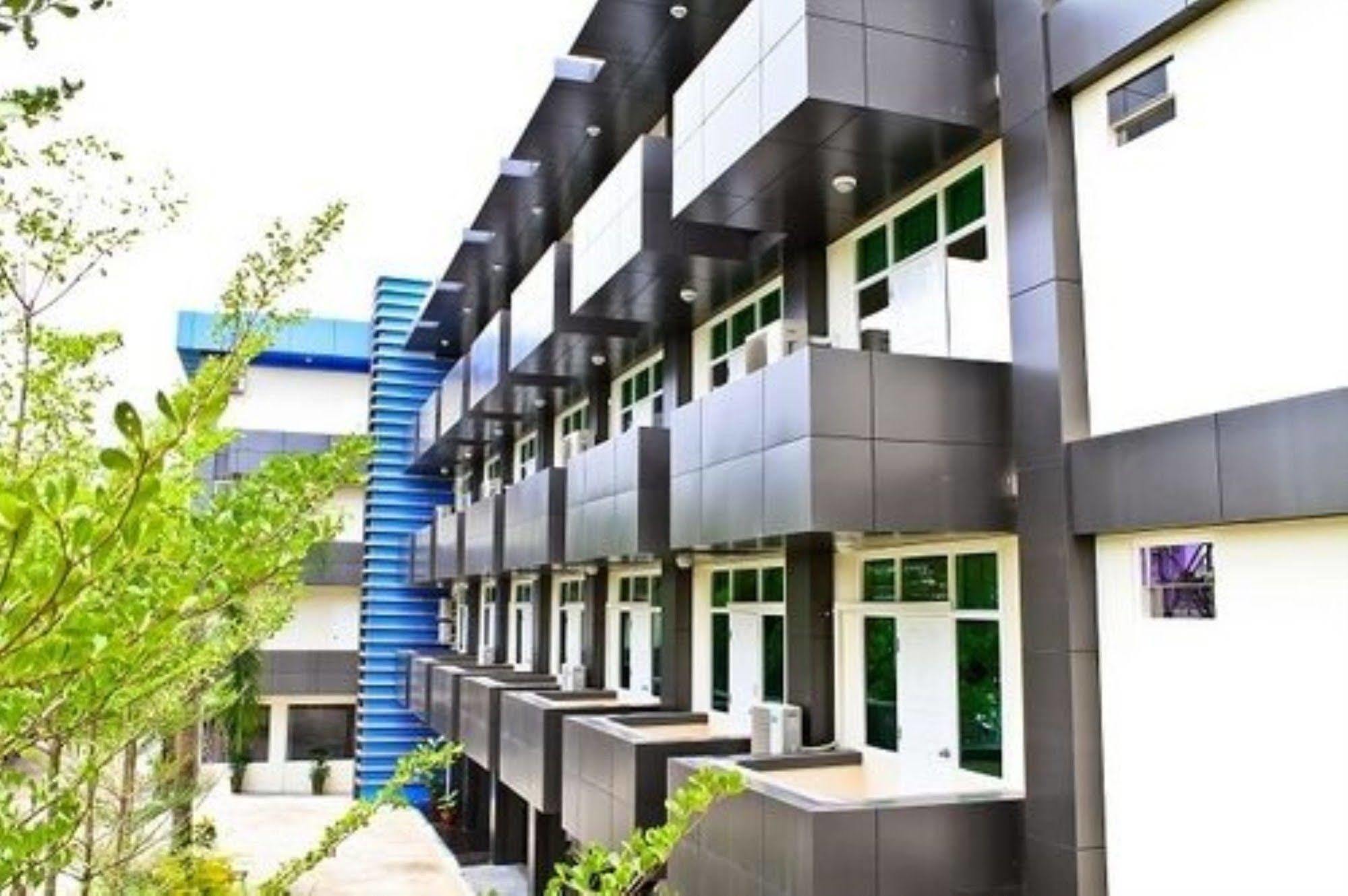 יאנגון Hotel 7 Mile מראה חיצוני תמונה